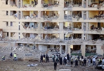 西班牙軍營大樓遭汽車炸彈襲擊 傷者有大量士兵妻兒