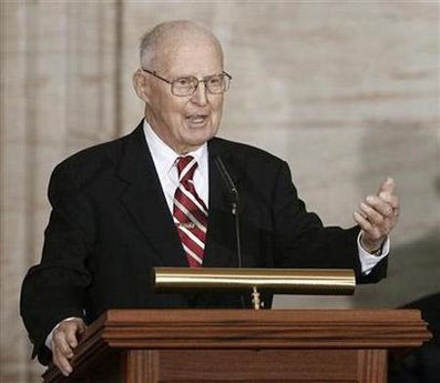 “綠色革命之父”辭世 曾向袁隆平頒獎(jiǎng)