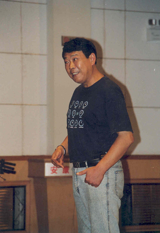 記文藝?yán)媳跹虞x