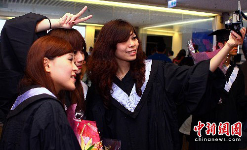 圖：臺灣大學(xué)生進(jìn)入畢業(yè)季節(jié)