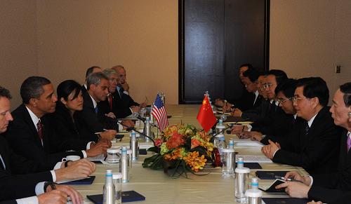 胡錦濤會見美國總統(tǒng)奧巴馬 接受對方訪美邀請