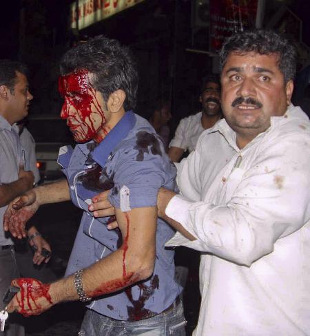 伊朗東南部一清真寺連發(fā)兩起爆炸致120余人死傷