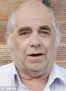 英國老人私建“彈藥庫”被抓 自稱是合法個(gè)人愛好