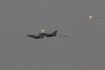 上合軍演進(jìn)行首次實(shí)彈全程陸空綜合演練