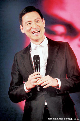 揭秘十位大牌明星童年雷人趣事