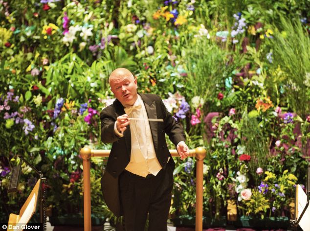 植物喜聽古典音樂？英皇家愛樂對“花”彈琴3小時