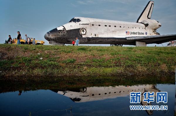 美航天局首次公布航天飛機(jī)與空間站對接照片和視頻