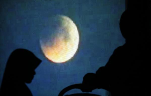 11年來最貪食的“天狗”吞月亮