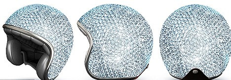 這樣的頭盔你敢戴嗎？哈薩克斯坦個性頭盔受熱捧