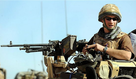 哈里王子將赴美國受訓(xùn) 擬首次用實(shí)彈對(duì)目標(biāo)開火