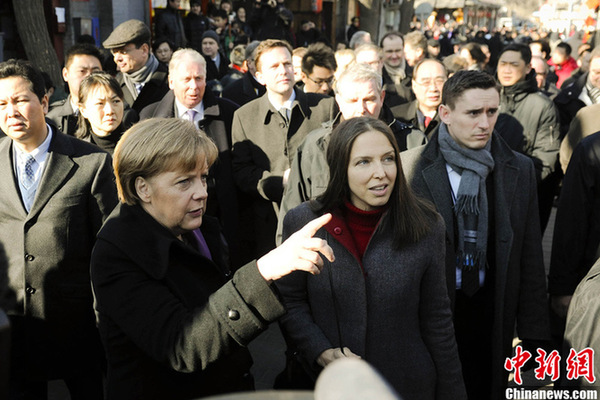 德國總理默克爾游覽北京南鑼鼓巷文化街(組圖)