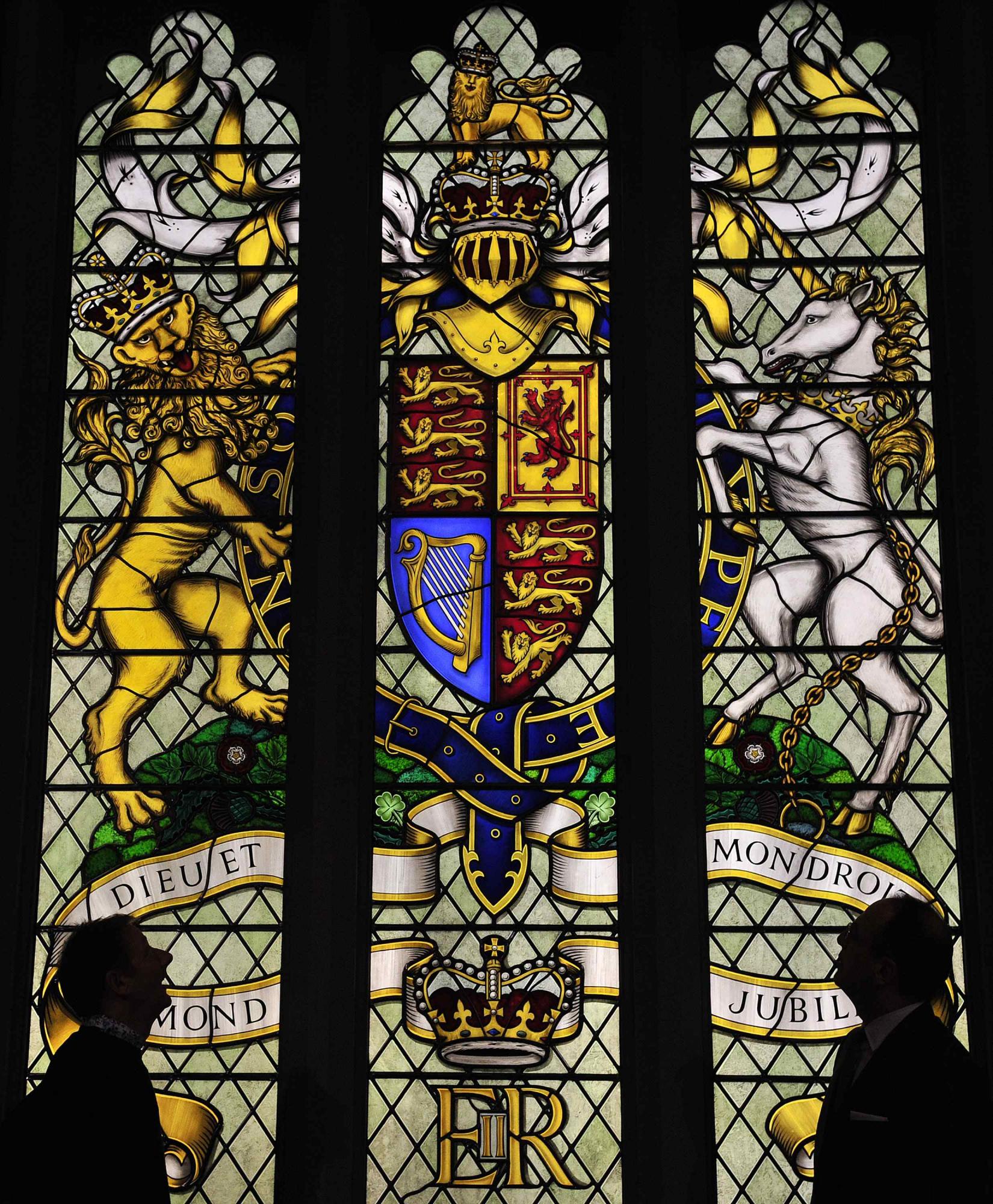 英女王登基60周年演講盛贊夫君 下院議長(zhǎng)“鬧場(chǎng)”