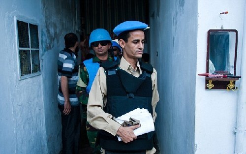 敘利亞哈馬省慘案幸存者回憶可怕細(xì)節(jié) 聯(lián)合國監(jiān)督團(tuán)遭襲未能進(jìn)入現(xiàn)場勘察