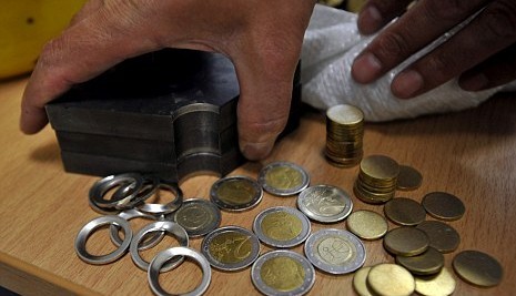 歐洲假幣故事兩則:制作精良難辨真?zhèn)?粗暴復(fù)印為交朋友