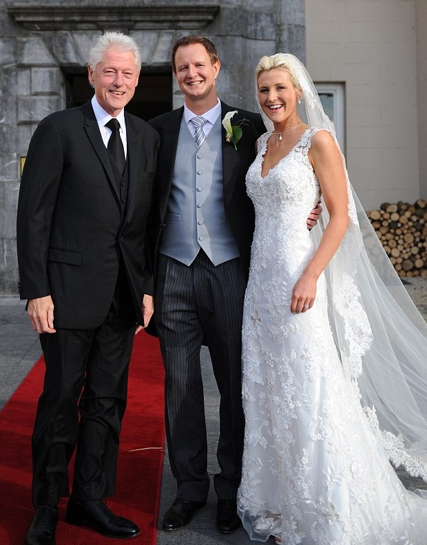 愛(ài)爾蘭夫婦結(jié)婚獲意外驚喜 克林頓“不請(qǐng)自來(lái)”送祝福