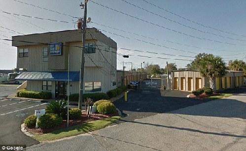 美前驗(yàn)尸官儲物柜中藏百人器官 死者身份難確認(rèn)