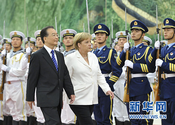 國務(wù)院總理溫家寶與德國總理默克爾舉行會談