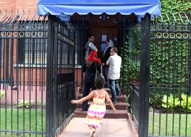 加拿大同伊朗斷交驅(qū)逐外交官 伊方斥責(zé)加“跟風(fēng)”西方敵對(duì)策略