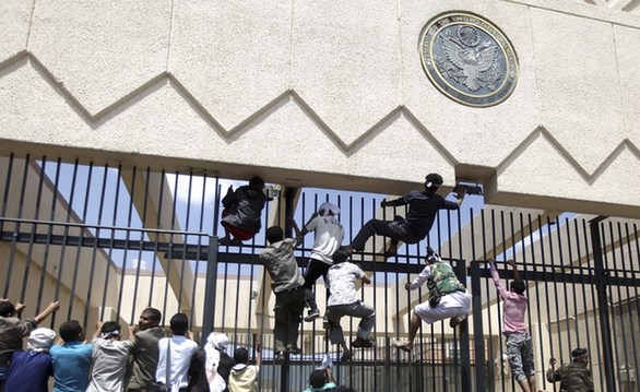 全球20余個(gè)國(guó)家和地區(qū)舉行反美示威