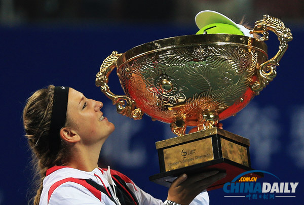 阿扎倫卡2-0擊敗莎拉波娃 加冕中網(wǎng)女單冠軍