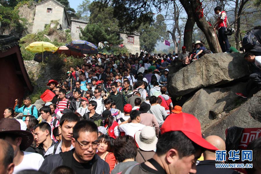 國(guó)慶黃金周 史上最長(zhǎng)“黃金粥”