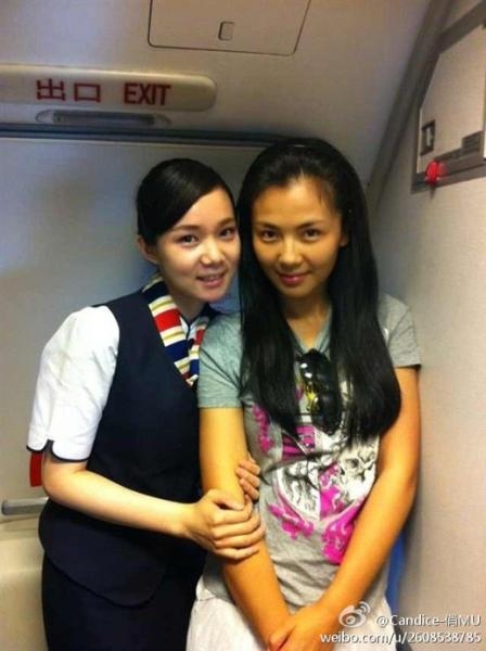 汪涵梁朝偉劉亦菲張根碩 盤點明星與空姐合影