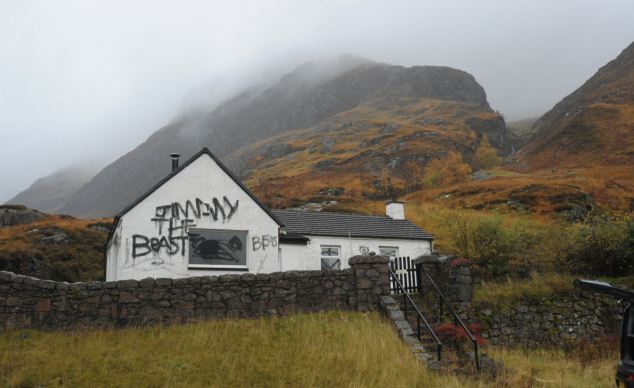 薩維爾丑聞首位涉案明星被捕 3名醫(yī)生被爆協(xié)助或參與性侵