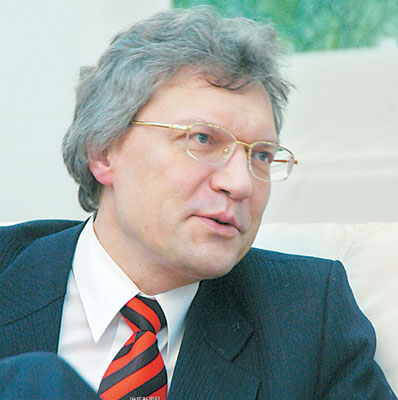 俄羅斯大使專訪:中俄戰(zhàn)略合作伙伴關(guān)系不會(huì)改變