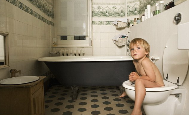 兒童如廁也閱讀 iPad變裝馬桶伴侶助家長(zhǎng)育兒