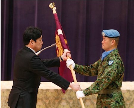 安倍豪稱:愿站在日本自衛(wèi)隊前面捍衛(wèi)國家安全