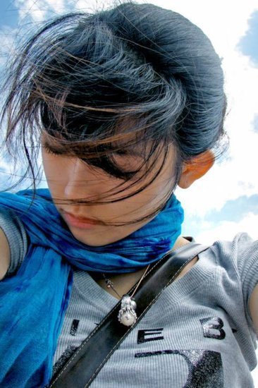 全國?;ㄅ判邪?清華女生酷似高圓圓