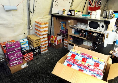 玩游戲、吃自助：哈里講述阿富汗戰(zhàn)場(chǎng)“愜意生活”