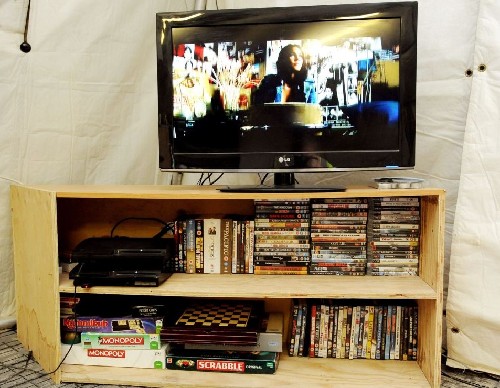 玩游戲、吃自助：哈里講述阿富汗戰(zhàn)場“愜意生活”