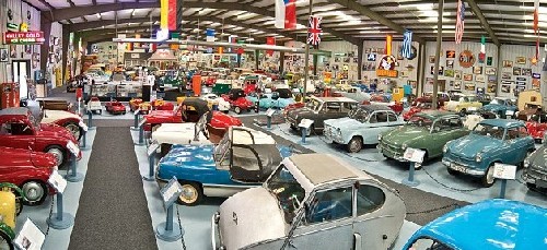 最大微型車拍賣會 200輛小車價值逾千萬美元