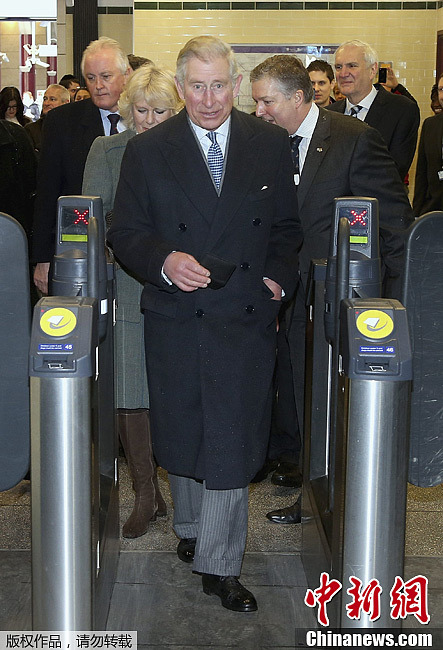 查爾斯夫婦乘地鐵慶祝倫敦地鐵開通150年