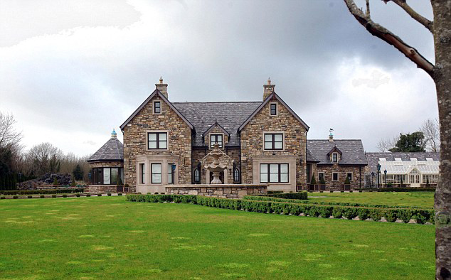 愛爾蘭地產(chǎn)大亨遭綁8個月被棄路邊 被刻“竊賊”