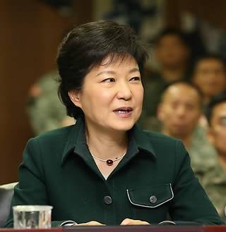 樸槿惠強(qiáng)調(diào)韓美兩國(guó)是“血盟”關(guān)系