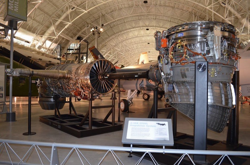 低壓渦輪葉片現(xiàn)裂痕 美軍停飛所有F-35戰(zhàn)斗機(jī)