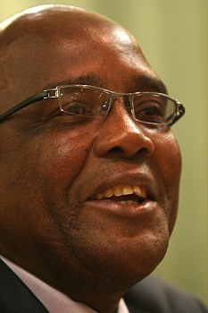 南非近三成女學(xué)生攜艾滋病病毒 老男人是罪魁