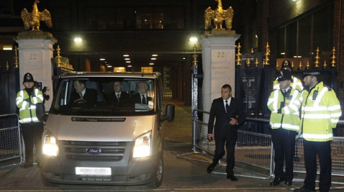 撒切爾夫人遺體從酒店運出 葬禮下周在倫敦舉行