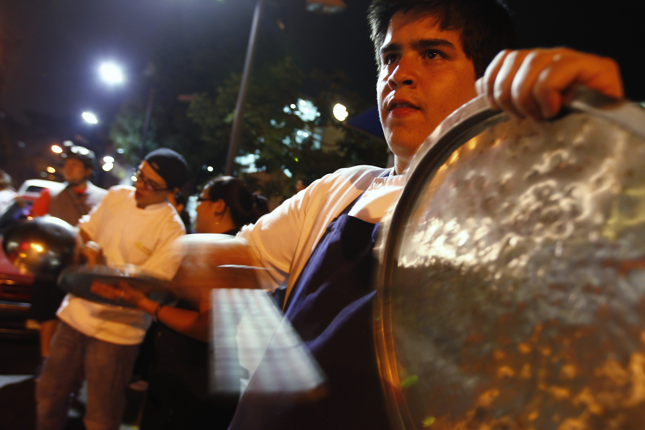 委內(nèi)瑞拉選后局勢(shì)動(dòng)蕩7人死亡 馬杜羅譴責(zé)美國(guó)支持暴力抗議