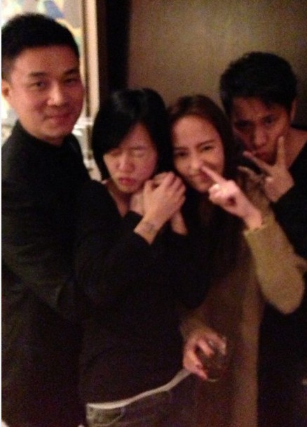 臺(tái)名媛關(guān)穎出嫁開趴8小時(shí) 花50塊就變?nèi)似?/></a></p>

<div width=