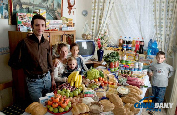 環(huán)球食物消費(fèi)大比拼 精彩老照片探秘各地飲食習(xí)慣