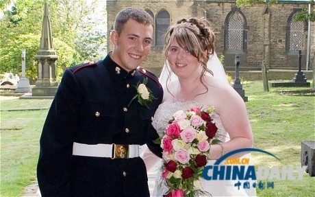 倫敦街頭砍人案受害者及嫌犯身份曝光 當(dāng)局遭質(zhì)疑