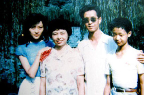 明星罕見全家福:周濤清新可人 吳尊全家俊男美女