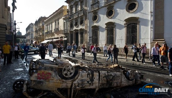 組圖:從圣保羅到里約熱內(nèi)盧 示威游行席卷巴西