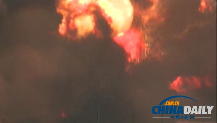 慘烈!實(shí)拍俄羅斯質(zhì)子M運(yùn)載火箭升空后失控爆炸