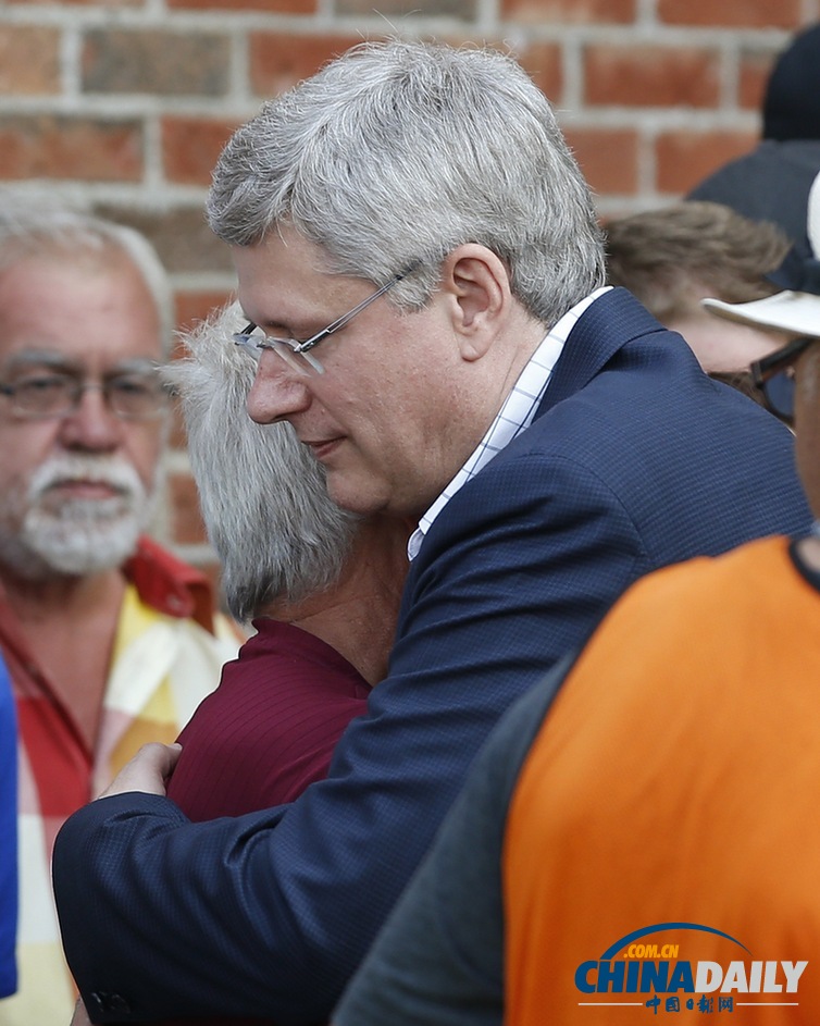 組圖:加拿大油罐列車出軌爆炸五死數(shù)十傷 總理赴現(xiàn)場