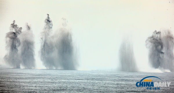 中俄軍演實兵演習進入第二天 海上閱兵上演重頭戲