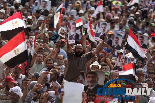 埃及軍方高級(jí)將領(lǐng)車隊(duì)遭武裝分子襲擊